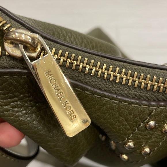 Michael Michael Kors Aria Bag - Picture 11 of 16